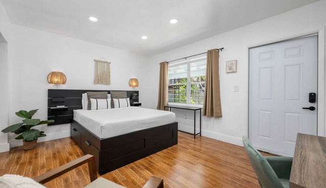 MIMO5-4 | cozy corner of Miami's Modern District