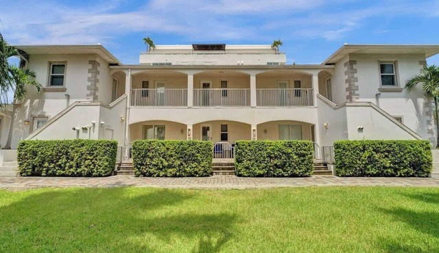 Modern 1BR on 2nd Floor Near Las Olas