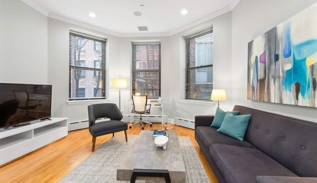 Modern 2BR Condo at Synergy Madison