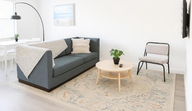 Modern 2BR Stay with Desk, Patio, BBQ, Free Parking
