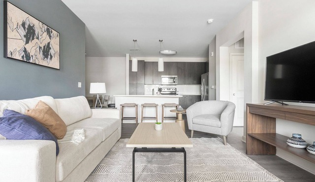 Modern Apartment in Prime Location (ID1210X718)