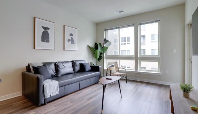 Modern & Bright Apartment in Alexandria