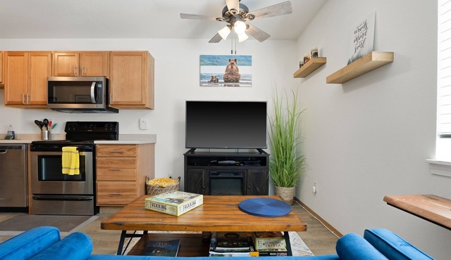Modern Downtown Kalispell Getaway — Walk to Coffee, Shops & Breweries
