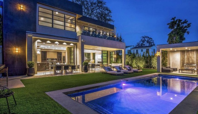 Modern Family Home on the Flats of Beverly Hills.