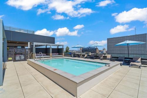 Modern Getaway Heart of Long Beach