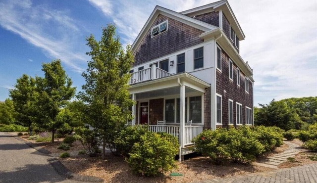 Modern Luxury In Provincetown With Amenities Galor - quiet location - +Hot Tub