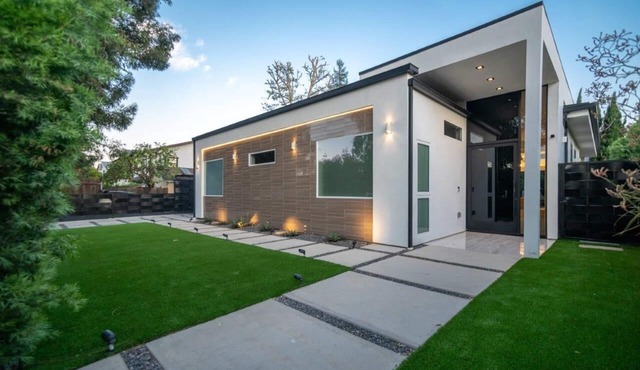 Modern Mini Mansion in Studio City