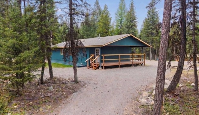 Modern Montana Woodland Retreat on 20 Acres