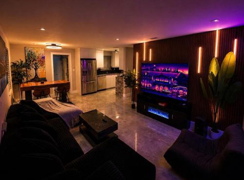 Modern Retreat Near Beach, Las Olas & Hard Rock