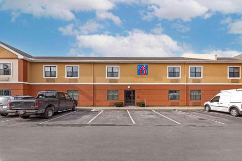 Motel 6 Suites Rochester Greece, NY