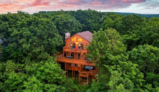 Mountain Cabin · Hot Tub · Pool Table · Ridge Views · Grill · Arcade · Hiking
