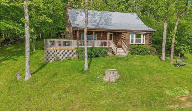 Mountain Top Meadows | Explore 29 Private Acres | Soak in the Jacuzzi Hot Tub