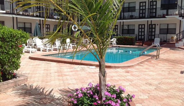 Napoli Belmar Resort