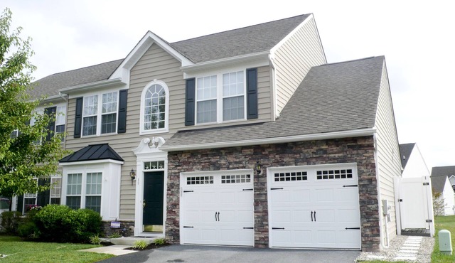 Near Beach, Pool, Bikes - Love small families; great 55+, Accessible features