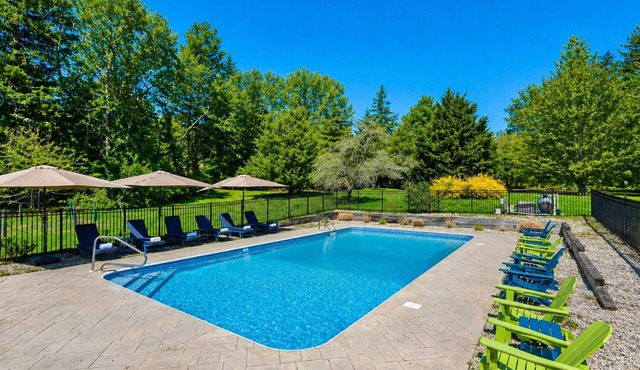 NEW-Heated Pool, 1.5 miles to Beach, Ping Pong Table. 2 Stunning Homes in 1!