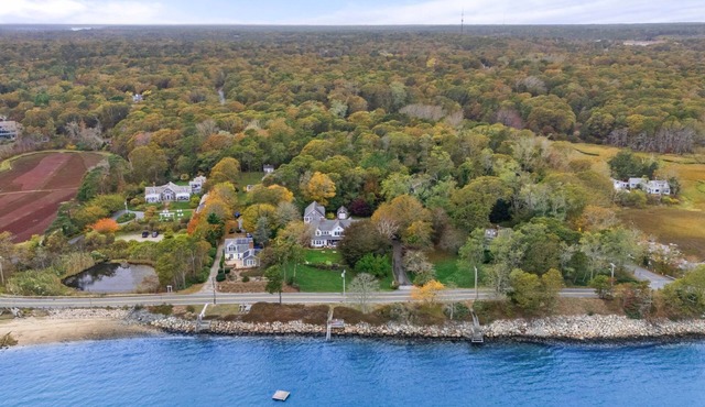 NEW Luxury Waterfront – Firepit, Dock & Bay Views