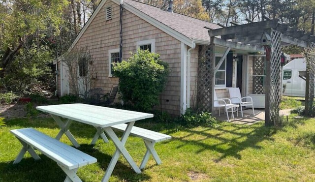 NEW! Nature's Nook Peaceful Cottage Close to All