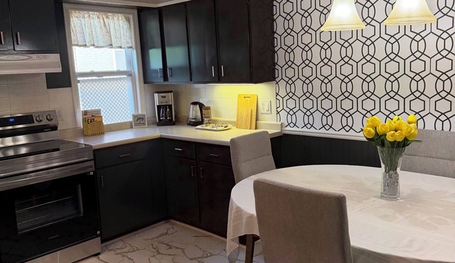 New Remodel 3-bedroom flat in Oneida, NY with over 1,200+ square feet