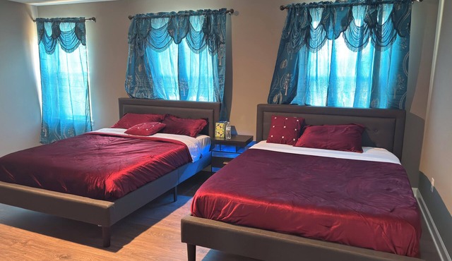 New Vrindaban guest house, 1 to 5 bedroom house with AC in cozy Moundsville