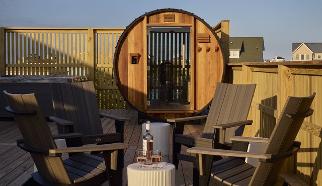 NEW Wellness Focused Adult Only Boutique Hotel - Wellness Suite w Gas Fireplace