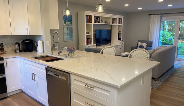 Newly Renovated Ocean Edge 2 Bedroom Condo in Fletcher Village