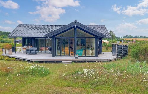 Nice Home In Ejstrupholm With Kitchen in Ejstrupholm