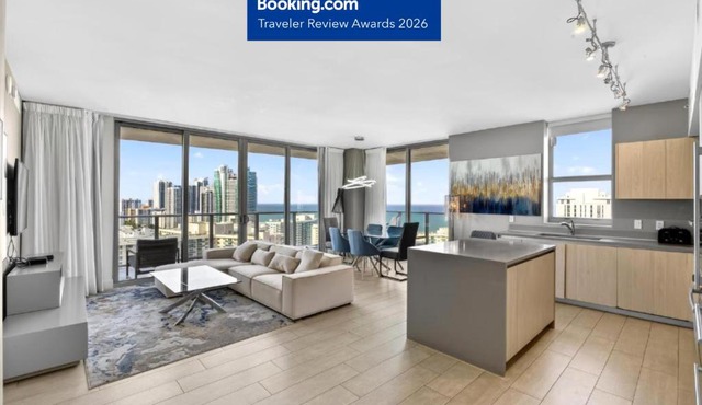 NO RESORT & PARKING FEES, CHECK DETAILS - HYDE BEACH HOUSE RESORT - MILLION APARTMENT 2bd 2ba, DIRECT OCEAN VIEW, 1 MIN FROM BEACH, 6 GUESTS