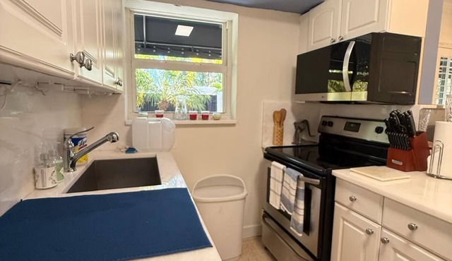 Oasis Villa - Pool+Hot Tub+BBQ - Near Las Olas