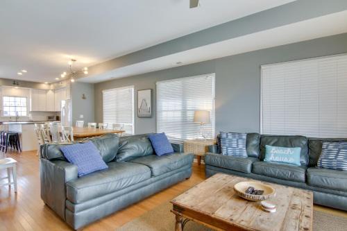Ocean Block retreat w/5 Balconies in Bethany Beach