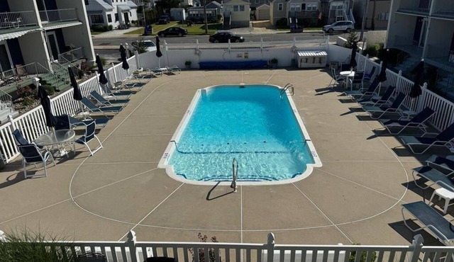 Ocean Block. Ship Bottom. Pool. Beach Badges. WIFI. Washer & Dryer. 12186