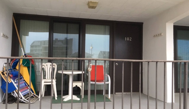 Ocean side 1 Bedroom, 1 Bath Sleeps 6