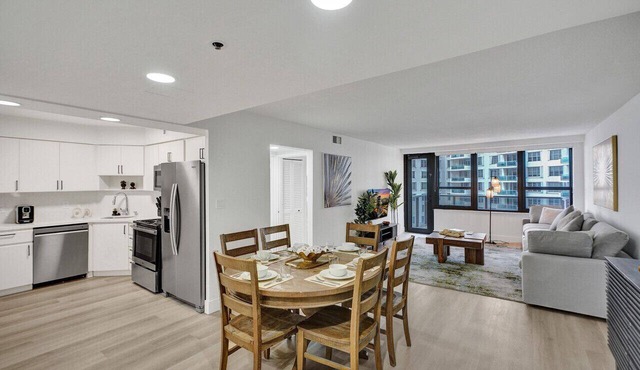 Ocean View Serenity Condo/Beach Service/915
