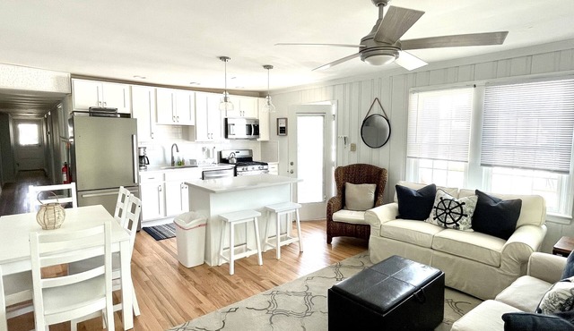 Ocean Views in Stone Harbor 3br near Beach and Windrift