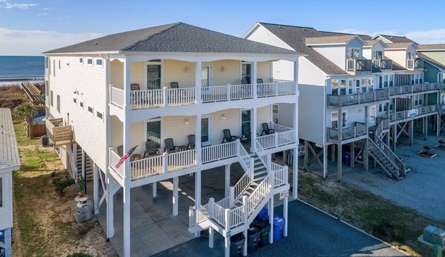 Oceanfront 8 Bedroom Luxury Beach House Pool Elevator