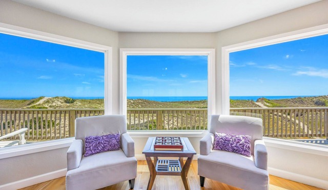 Oceanfront Dog Friendly Home w/Hot Tub, Game/Media Rooms, and Champagne Views!