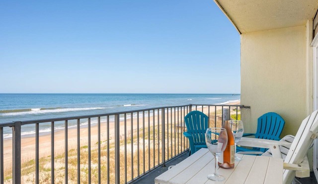 Oceanfront OBX Condo, Top Floor, Walk-In Shower and Patio