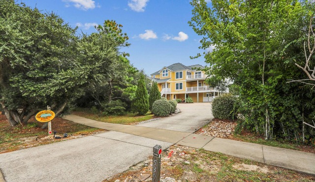 Oceanside:Heated large Salt water Private pool, Hottub, Elevator, Sauna, PoolTbl, Pets