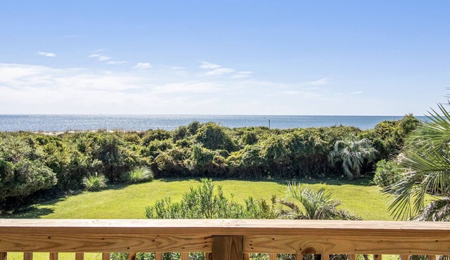 Panoramic Oceanview, Expansive Deck, 2 Pools, Golf! Newly remodeled!