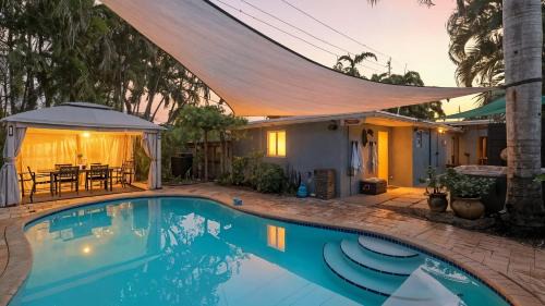 Paradise Stay by AvantStay