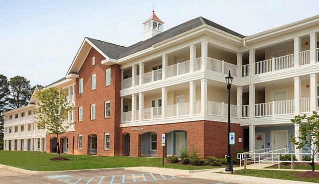 Parkside Williamsburg Resort, 2br deluxe villa, free WiFi and parking