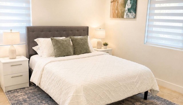 Peaceful 3-bedroom house with AC in charming West Park
