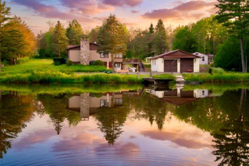 Peaceful Pond Getaway, Steam Shower & Fishing