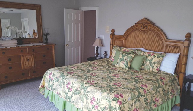 Perfect Family Vacation House with quiet neighborhood but close to excitement.