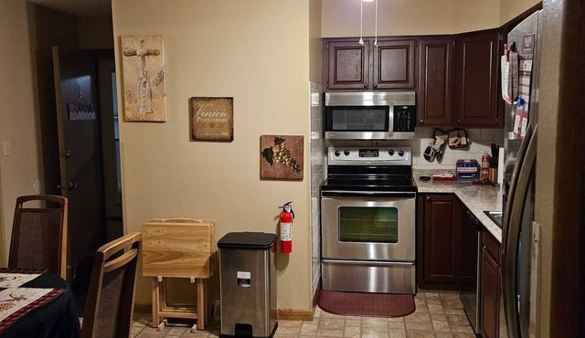 Perfectly Priced and Centrally located NW Akron home w/FREE Wi-Fi & Netflix