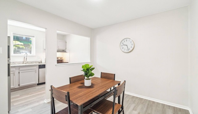 Pine Brook 1218 I Cozy & comfy I Free Parking
