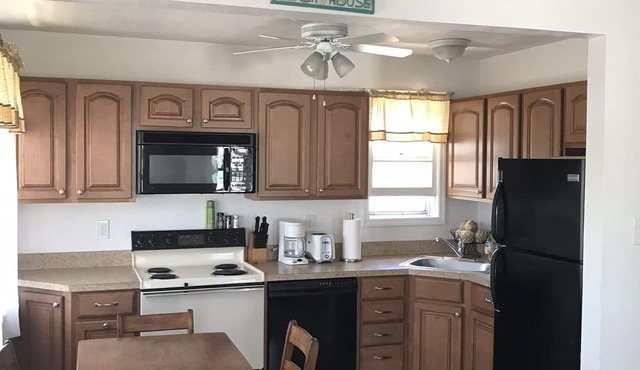Pinnacle Beach Cottage