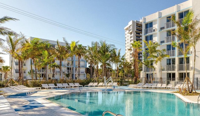 Plunge Beach Resort