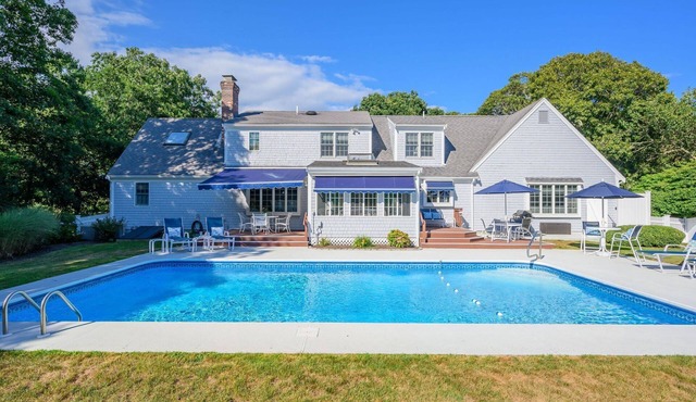 Pool, Central AC, Walk to Harwich Port & Beach
