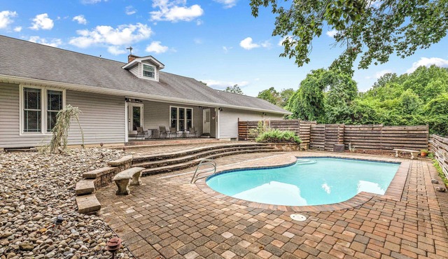 Pool & Yard Retreat | 4BR | 20 Min to Annapolis