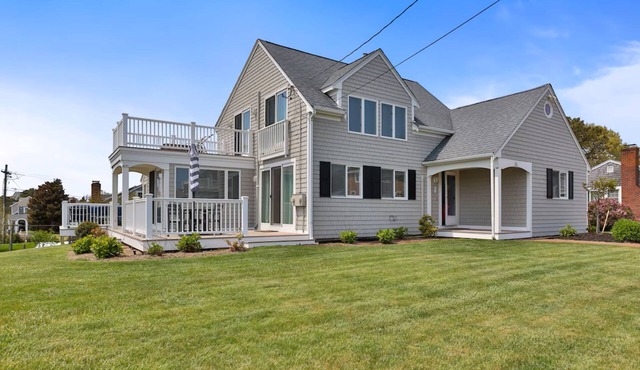 Popponesset Beach House-3 bedroom, sleeps 6, A/C, 2 baths one back from beach